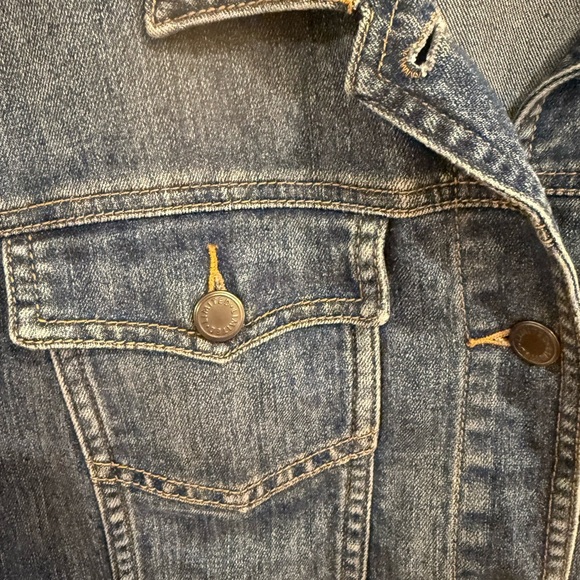 The Limited Classic Denim Jean Jacket – Size XL - Picture 6 of 6